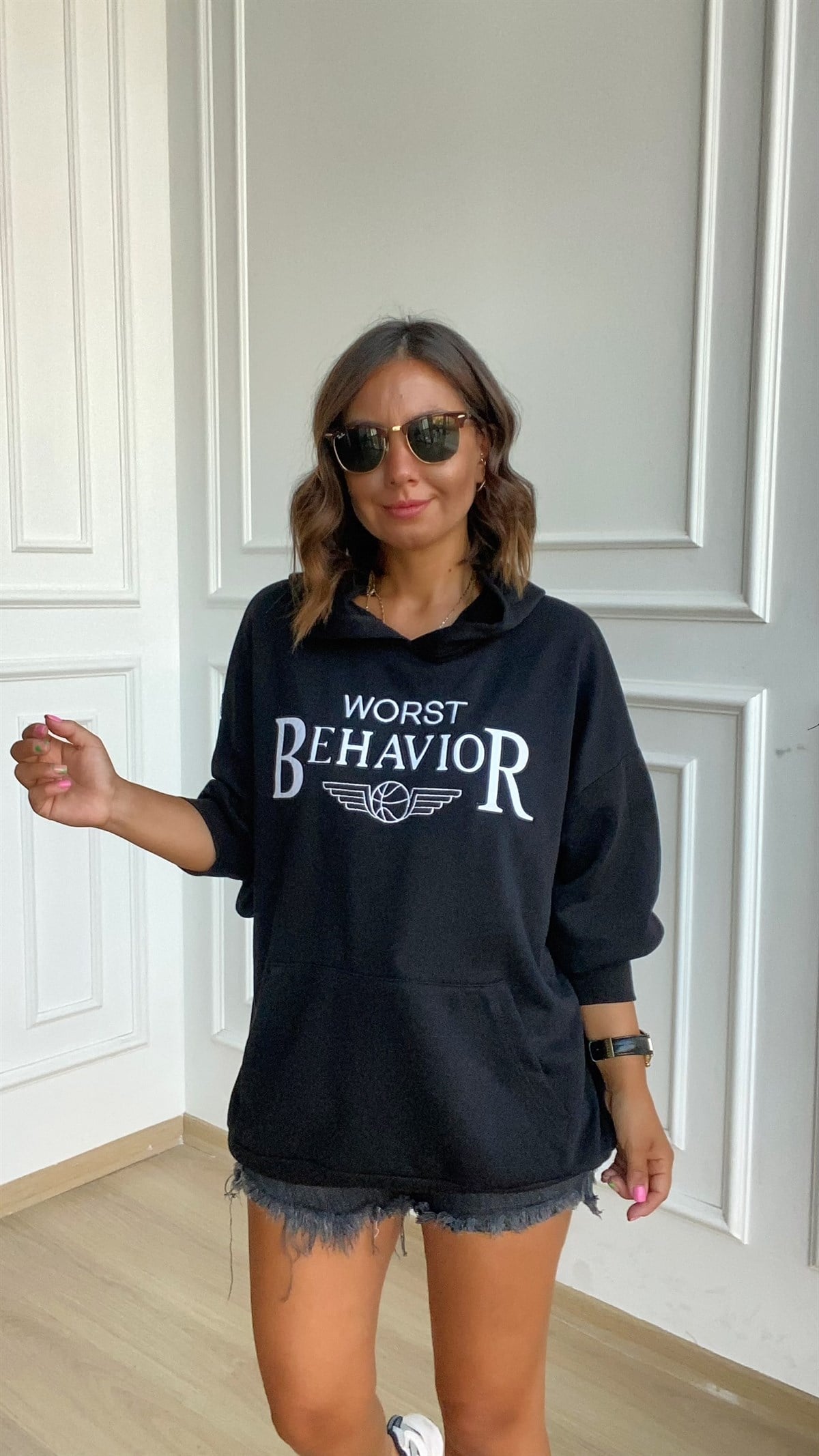 Siyah Önden Cebli Kapsonlu Sweatshirt