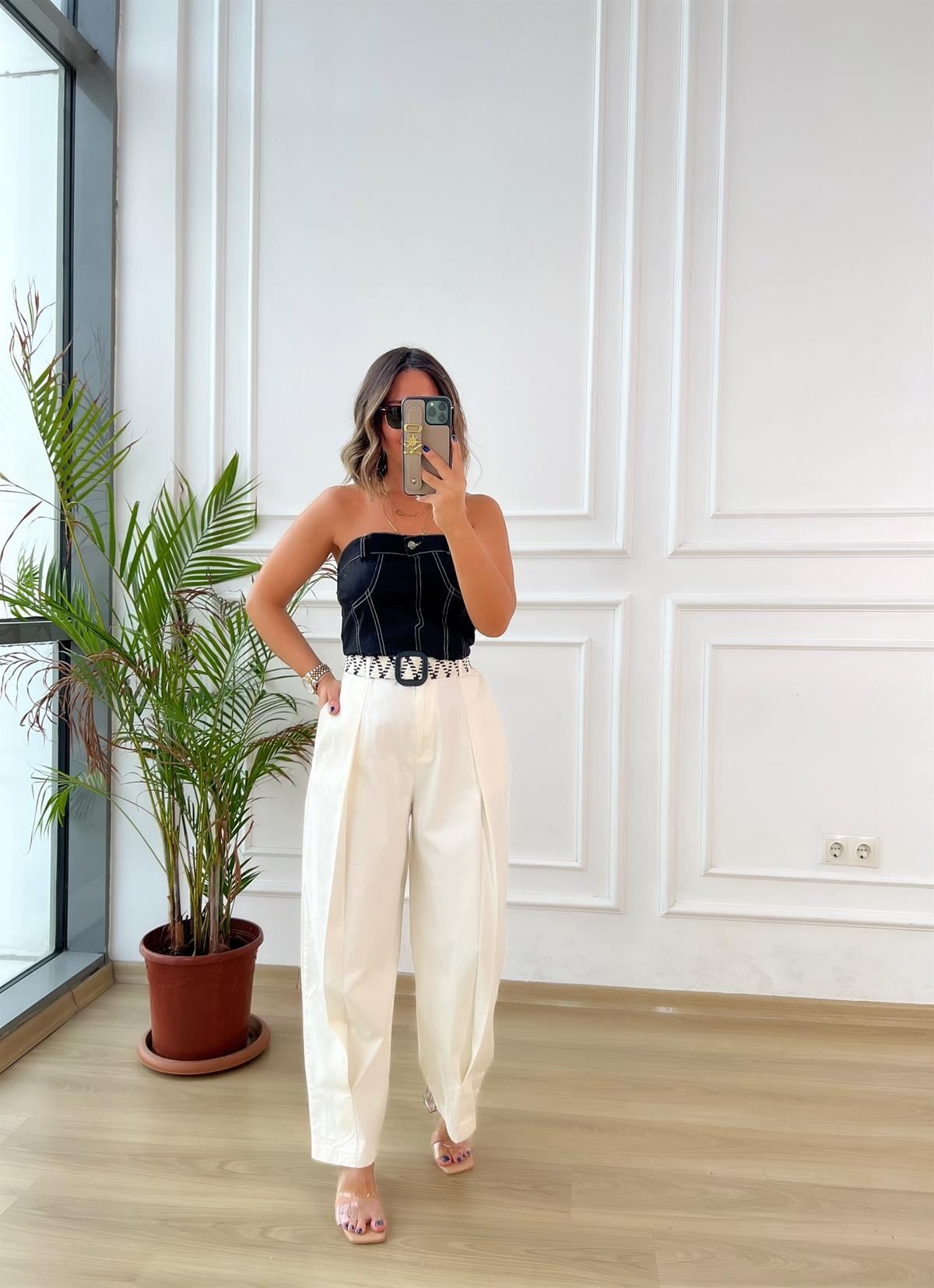 Siyah Sırtı Fermuarlı Crop