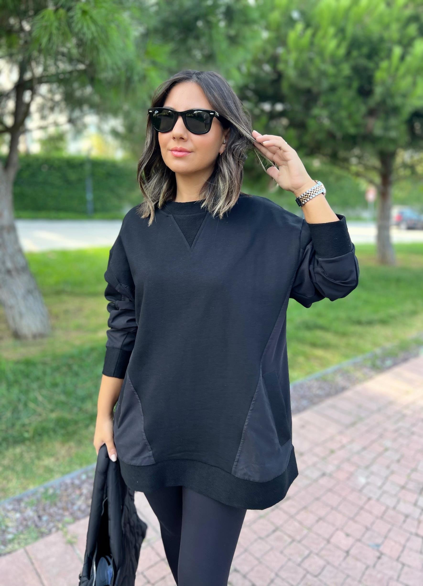 Siyah Yanları Cepli Sweatshirt