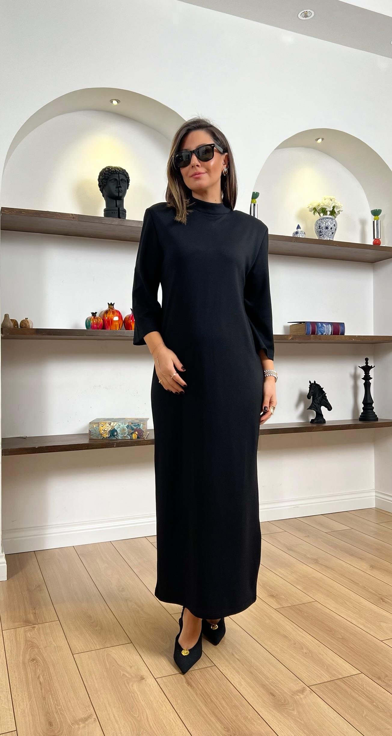 Vatkalı Basic Siyah Elbise