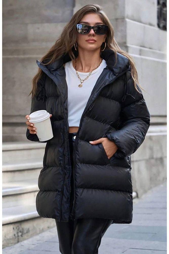 Kadın Siyah Oversize Kapüşonlu  Şişme Mont