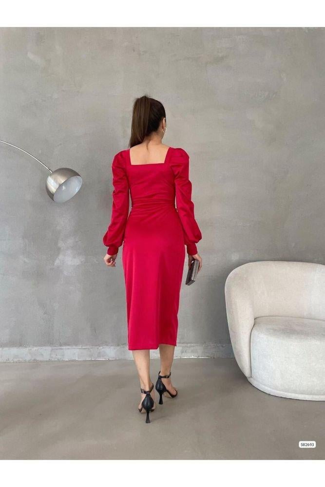 Kare Yaka Kırmızı Midi Boy Saten Abiye Elbise