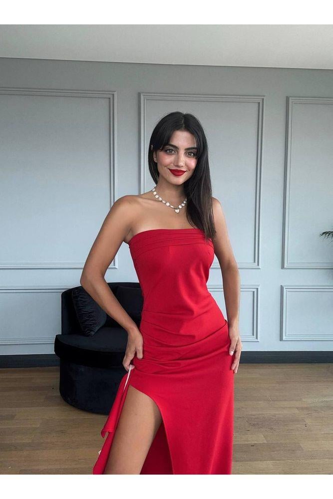 siyah yırtmaçlı abiye elbise