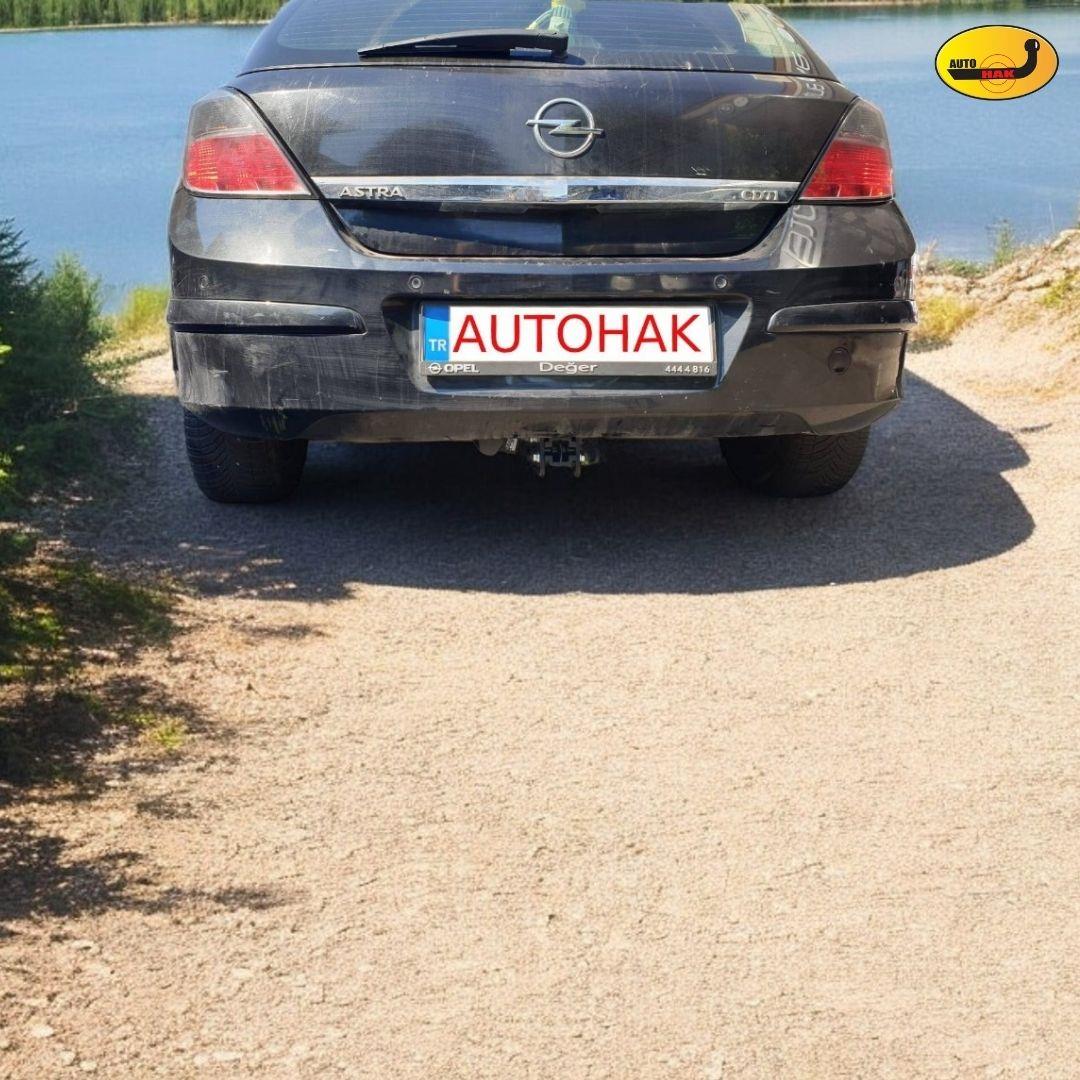Opel Astra (H) 3/5K Çeki Demiri , Yatay Sökülebilir-Mandallı (2004 - 2010)