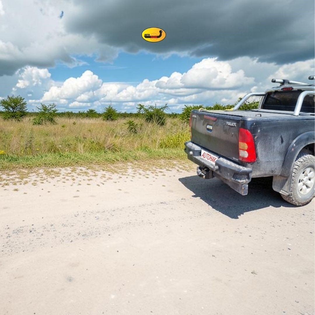 Toyota Hilux 4WD Çeki Demiri , Flanşlı (2010 - 2015)