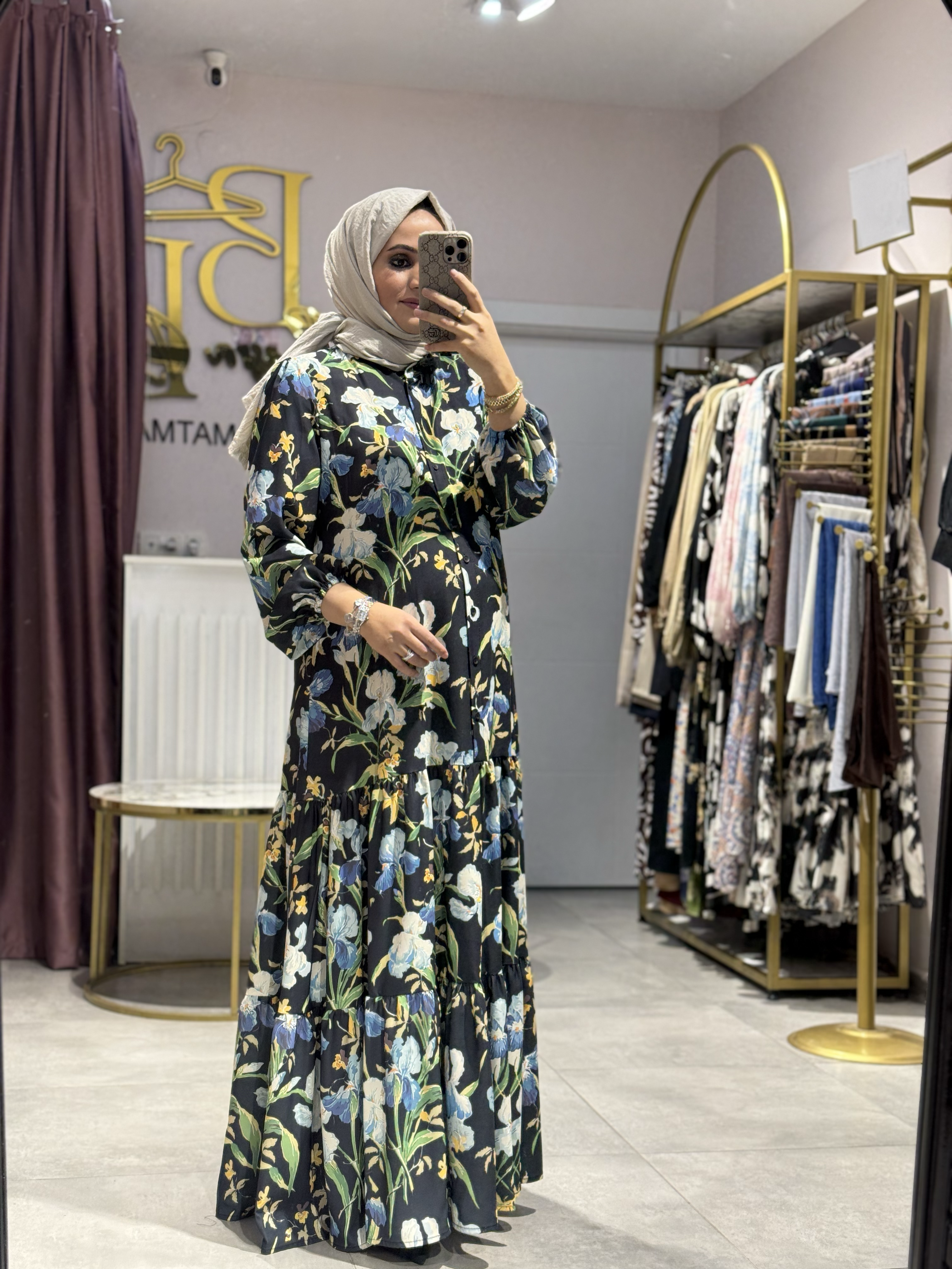MERWİS KREP SİYAH ÇİÇEKLİ ELBİSE