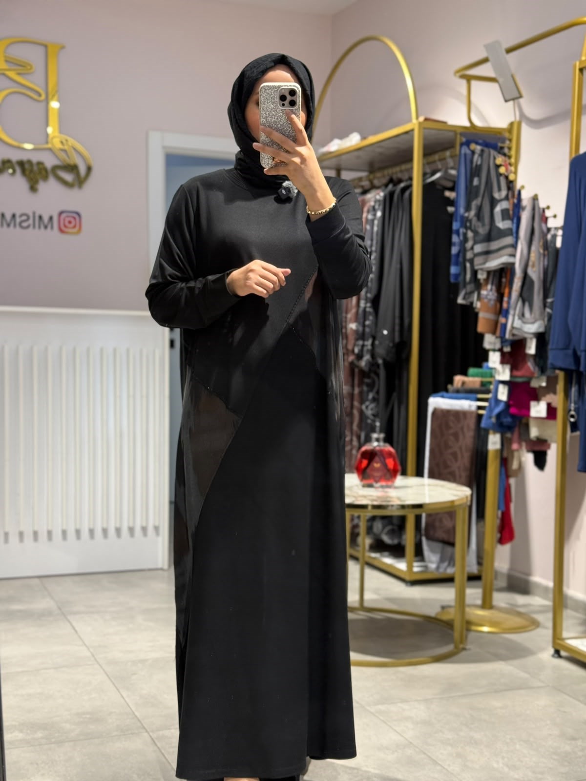 SİYAH TAŞLI İPEK QUPRA ELBİSE