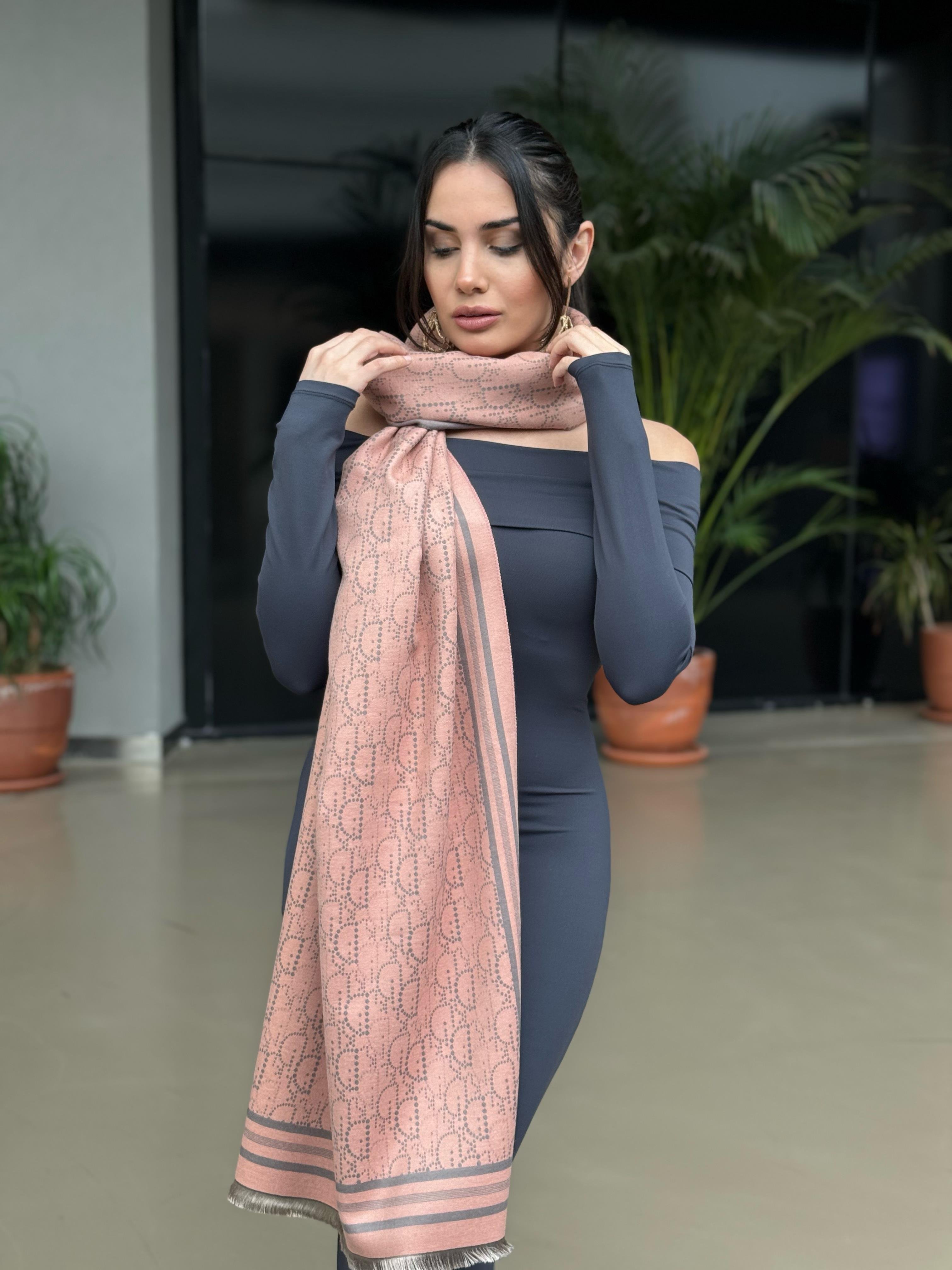 DIOR ÇİFT TARAFLI ŞAL