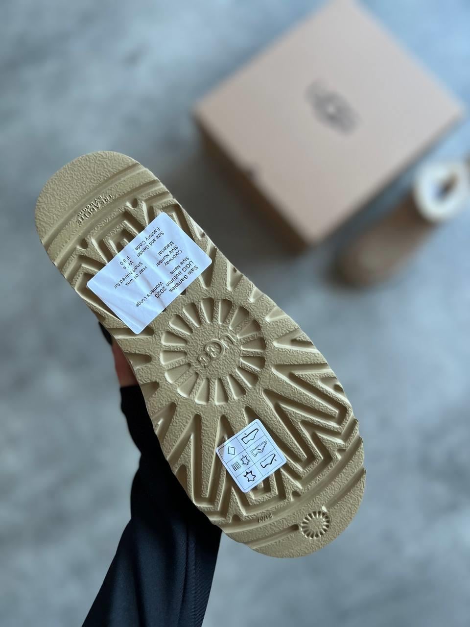UGG KISA TABANLI BOT