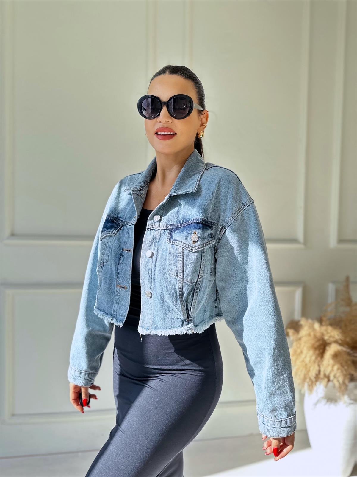 Açık Mavi Crop Denim Ceket