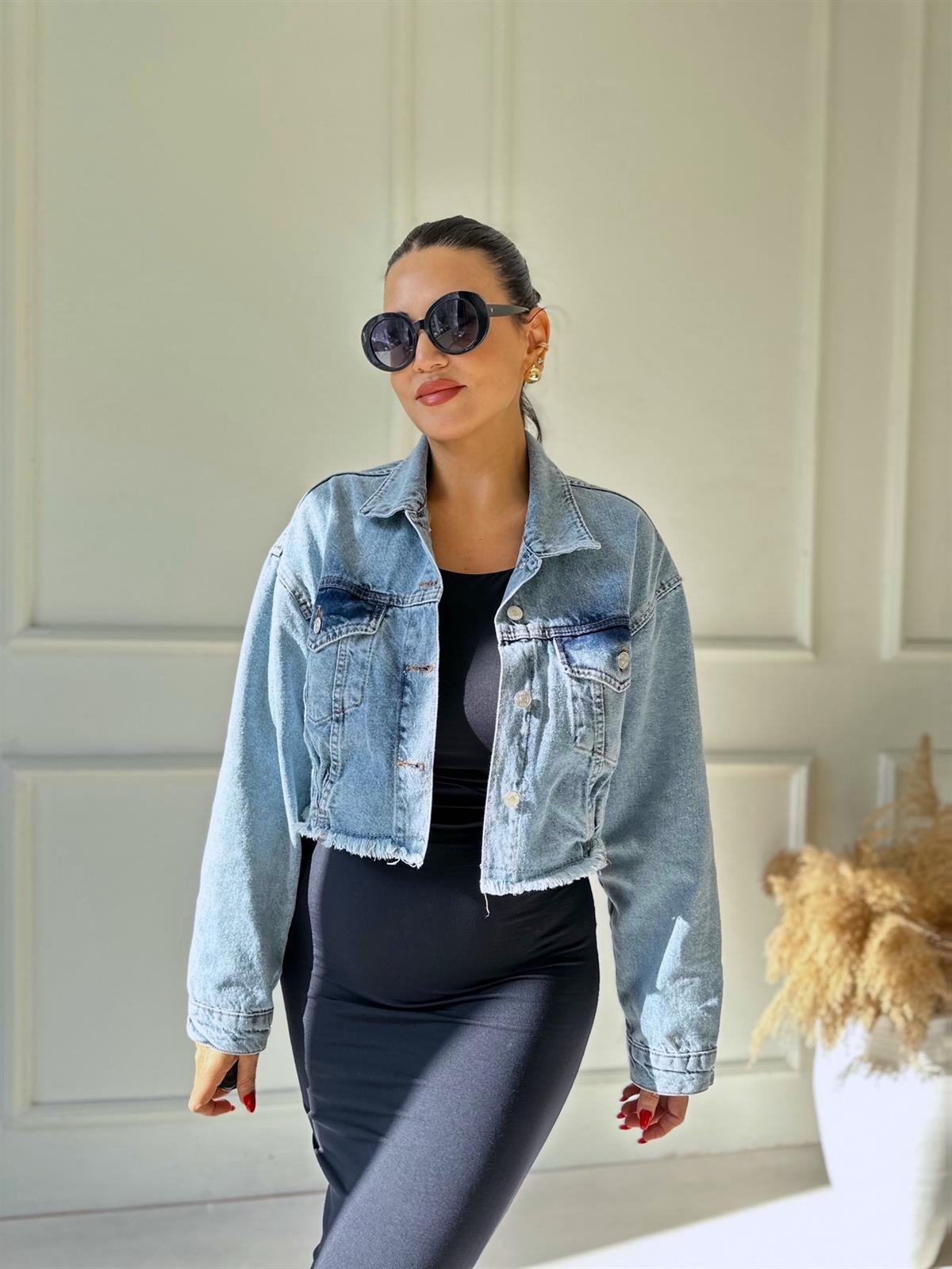 Açık Mavi Crop Denim Ceket