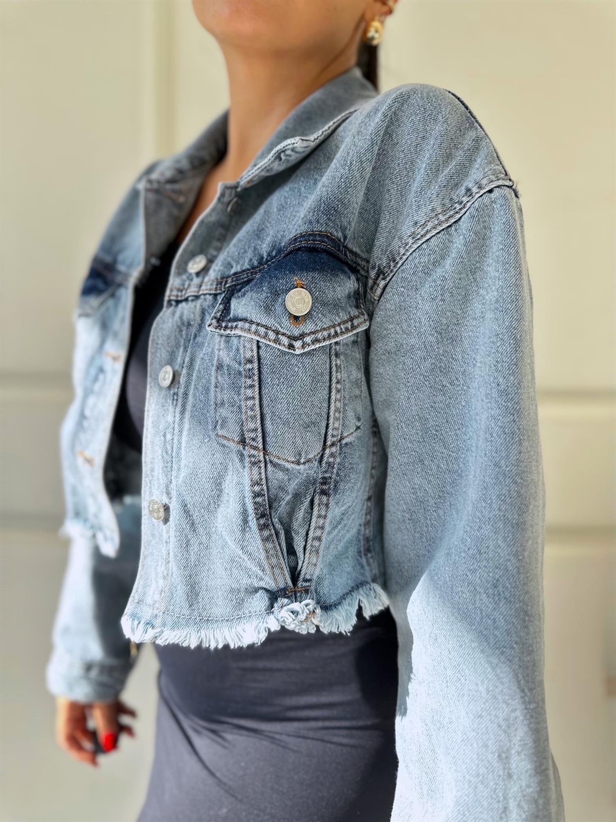 Açık Mavi Crop Denim Ceket