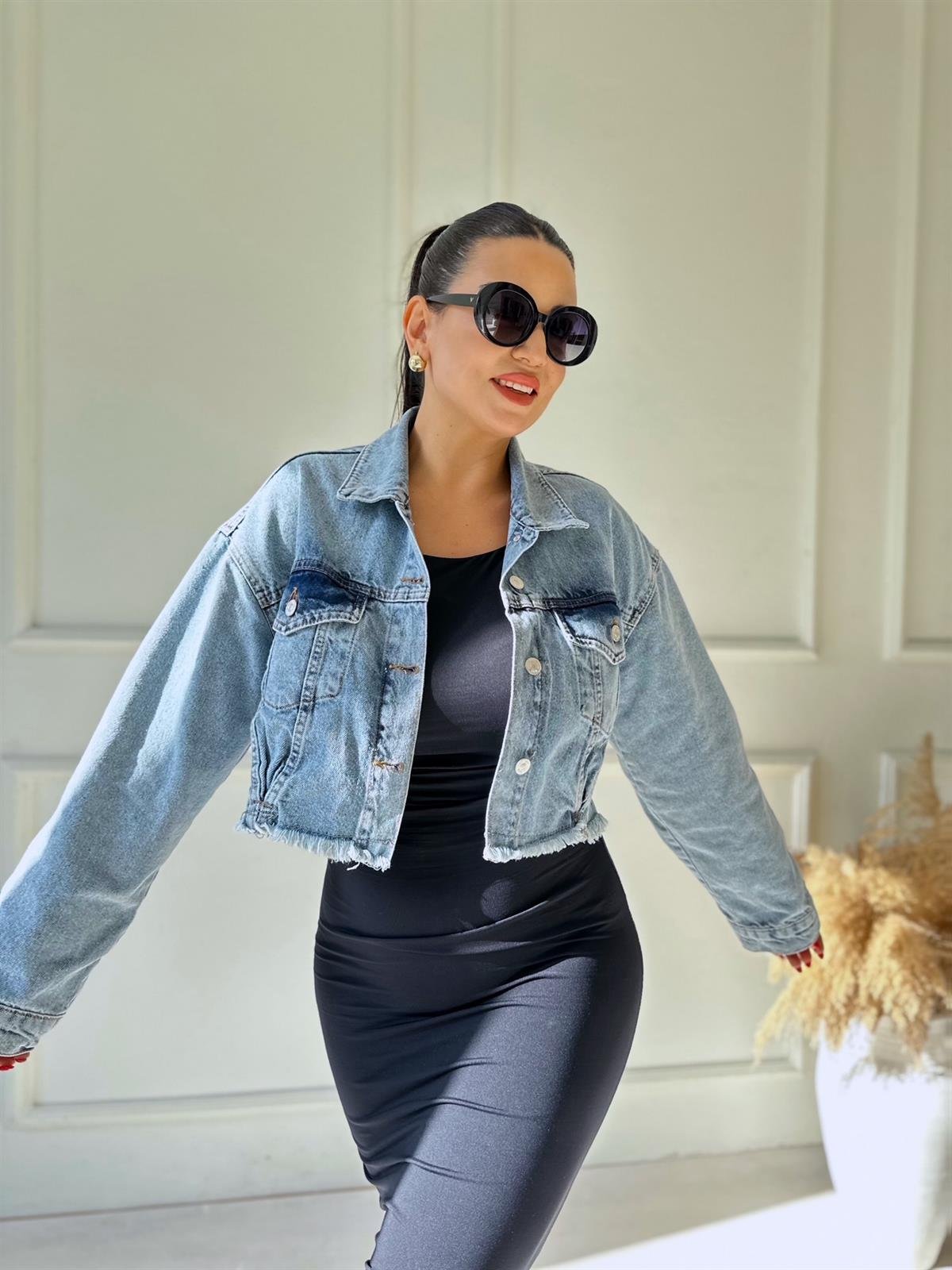 Açık Mavi Crop Denim Ceket