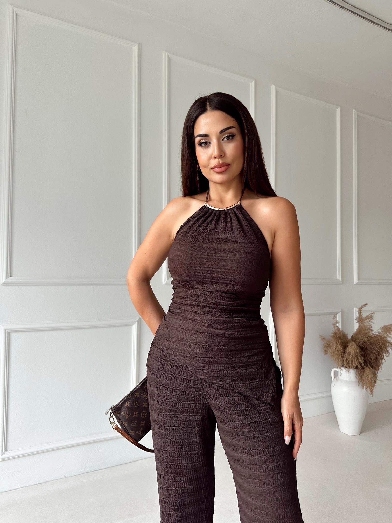 Athena Gold Detay Halter Yaka Bluz ve Pantolon Takım - Kahve 
