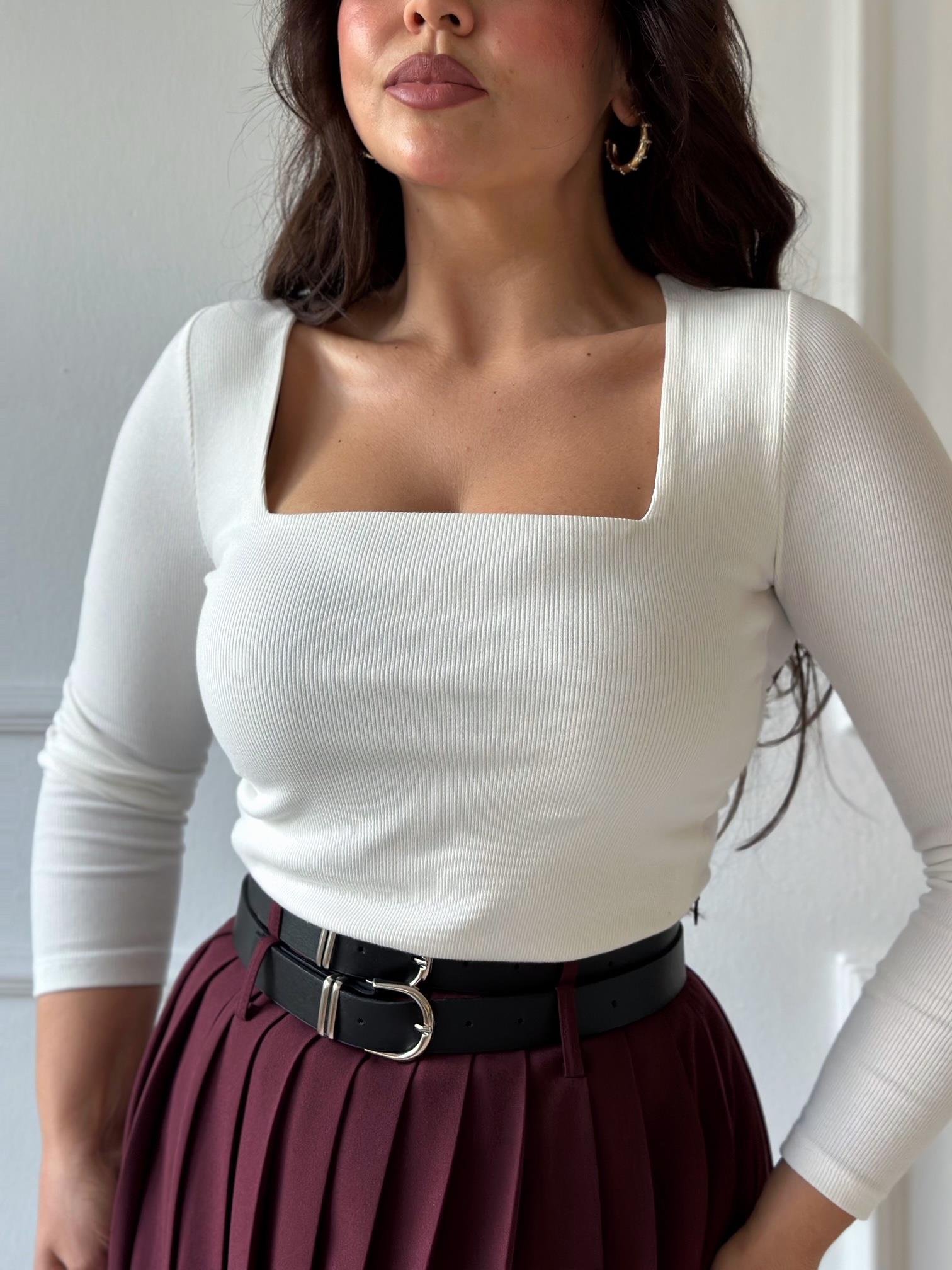 Beyaz Kare Yaka Pamuklu Basic Bluz