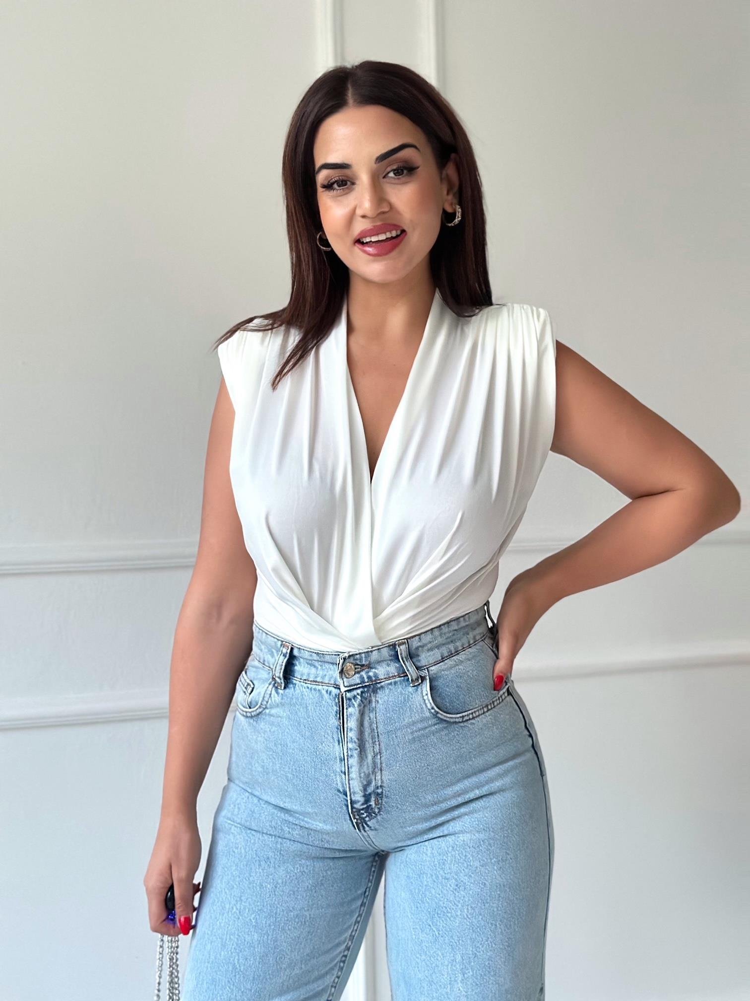Beyaz Kolsuz Kruvaze Bodysuit