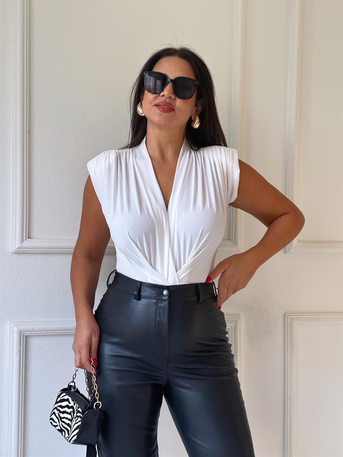 Beyaz Kolsuz Kruvaze Bodysuit