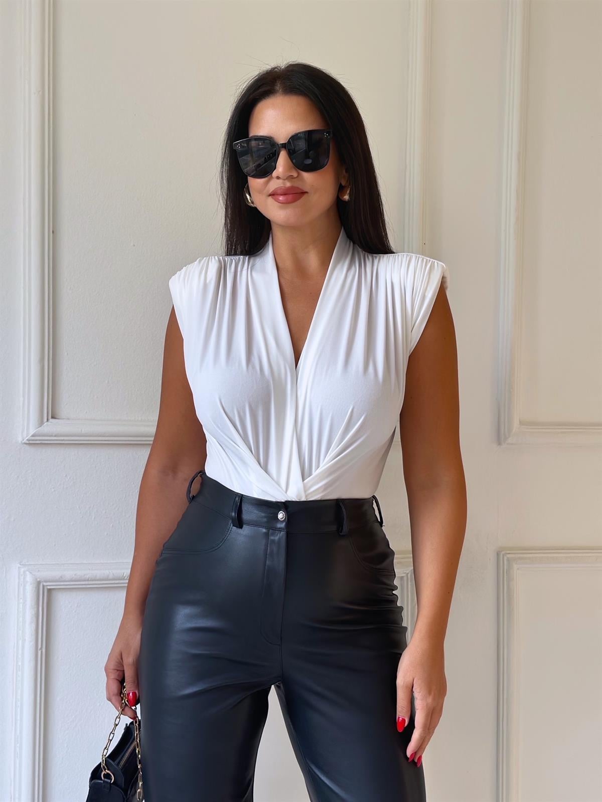 Beyaz Kolsuz Kruvaze Bodysuit