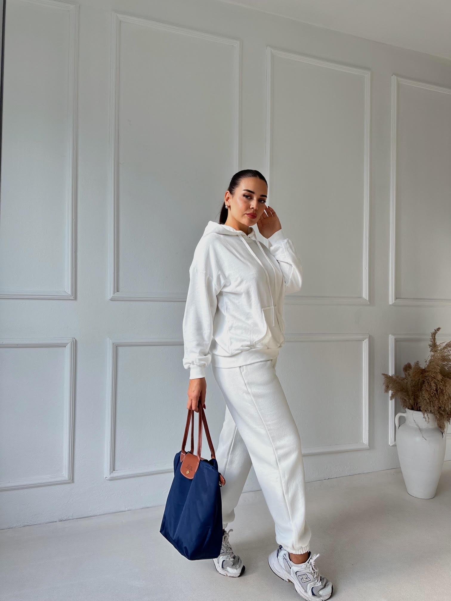 Beyaz Paçası Lastikli Eşofman Altı