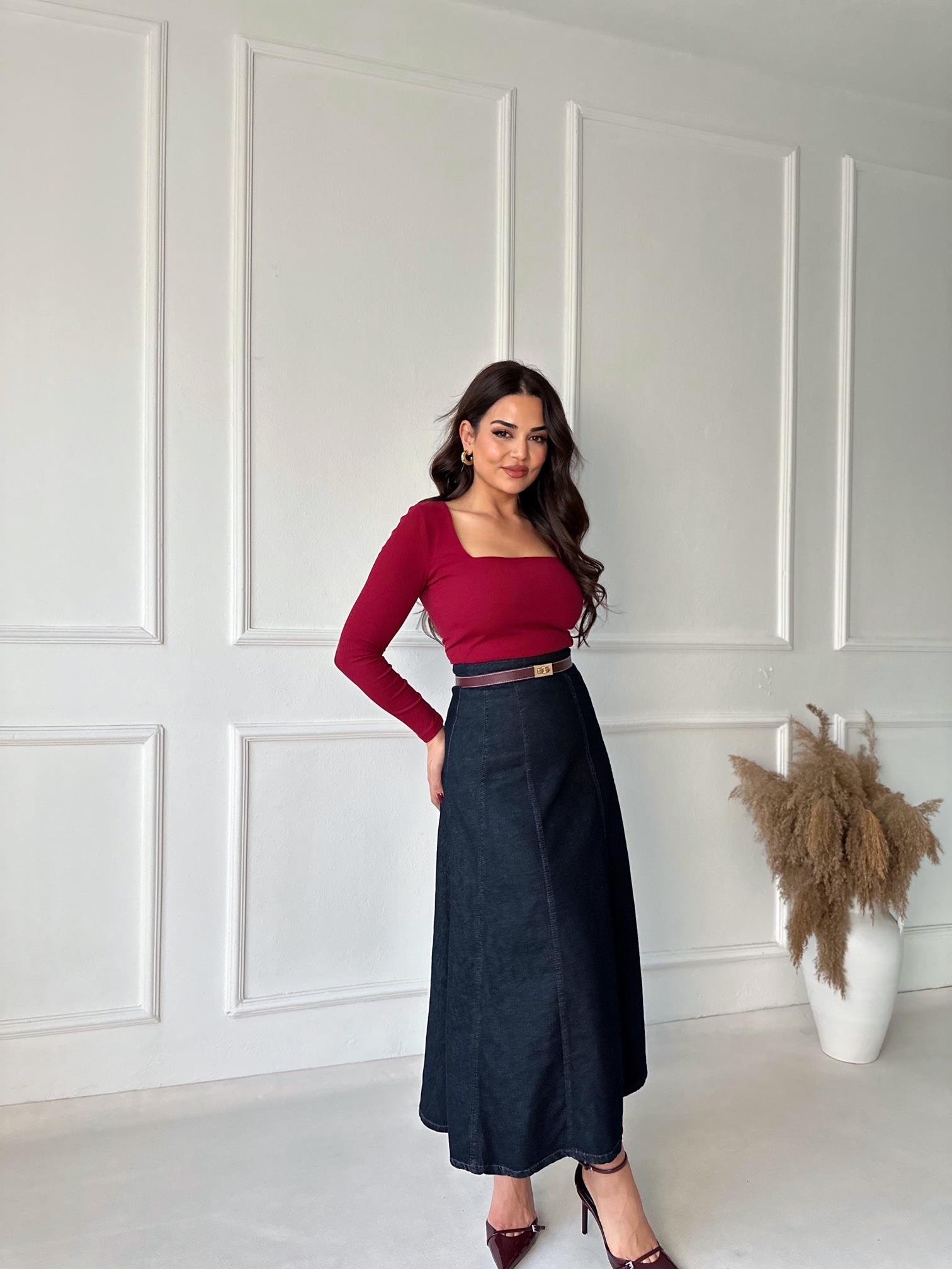 Bordo Kare Yaka Pamuklu Basic Bluz