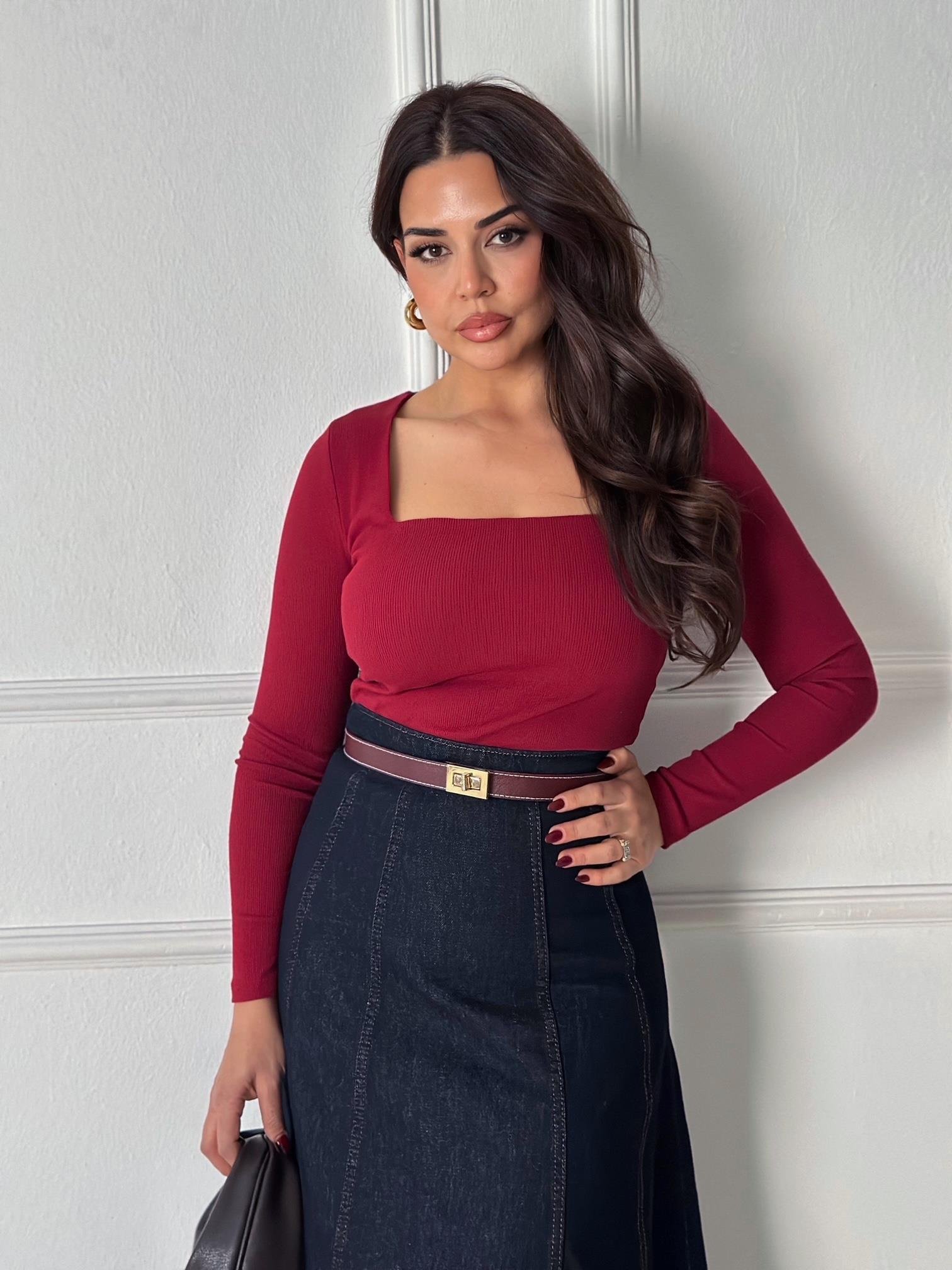 Bordo Kare Yaka Pamuklu Basic Bluz