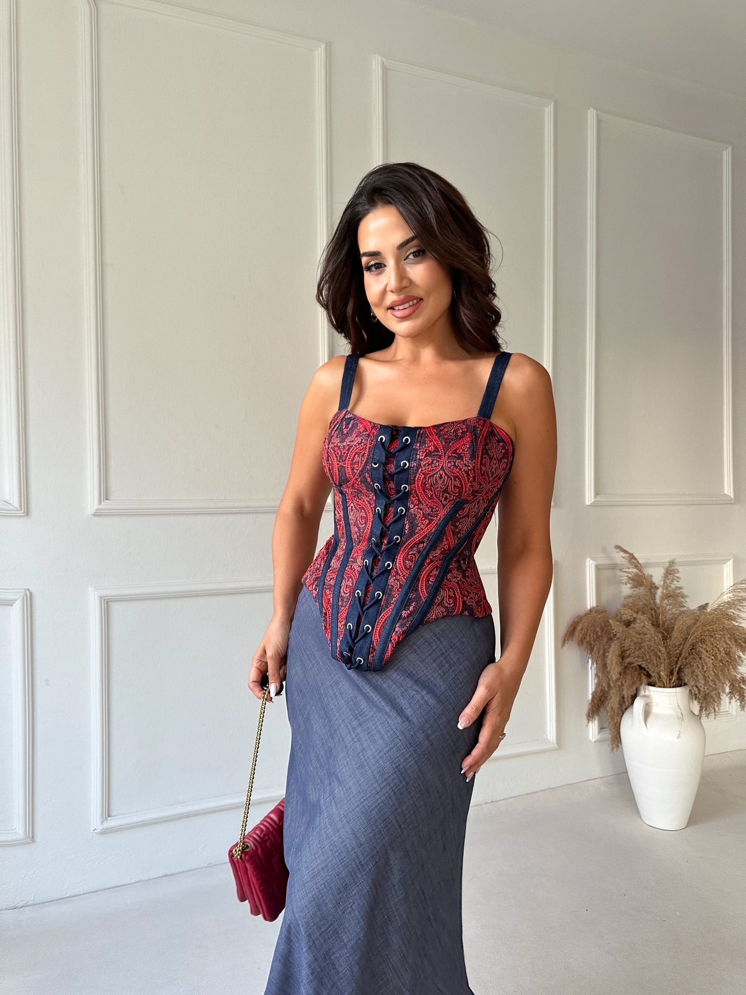Bordo Şal Desenli Korse