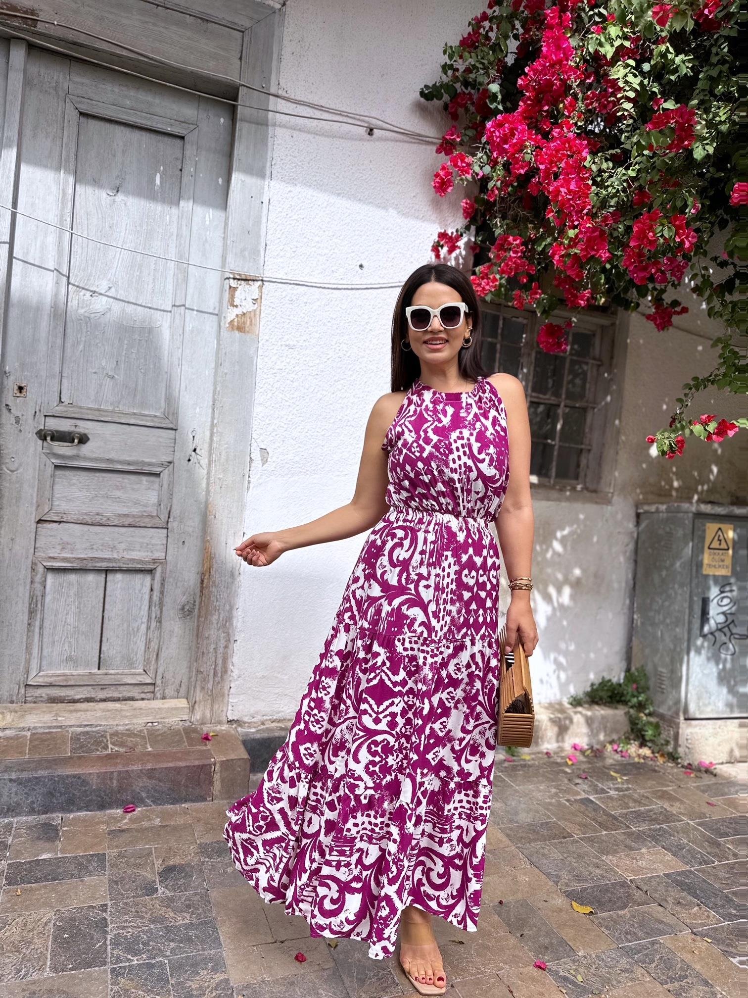 Chloe Ekru Fuşya Desenli Halter Yaka Maksi Elbise | Nora Butik