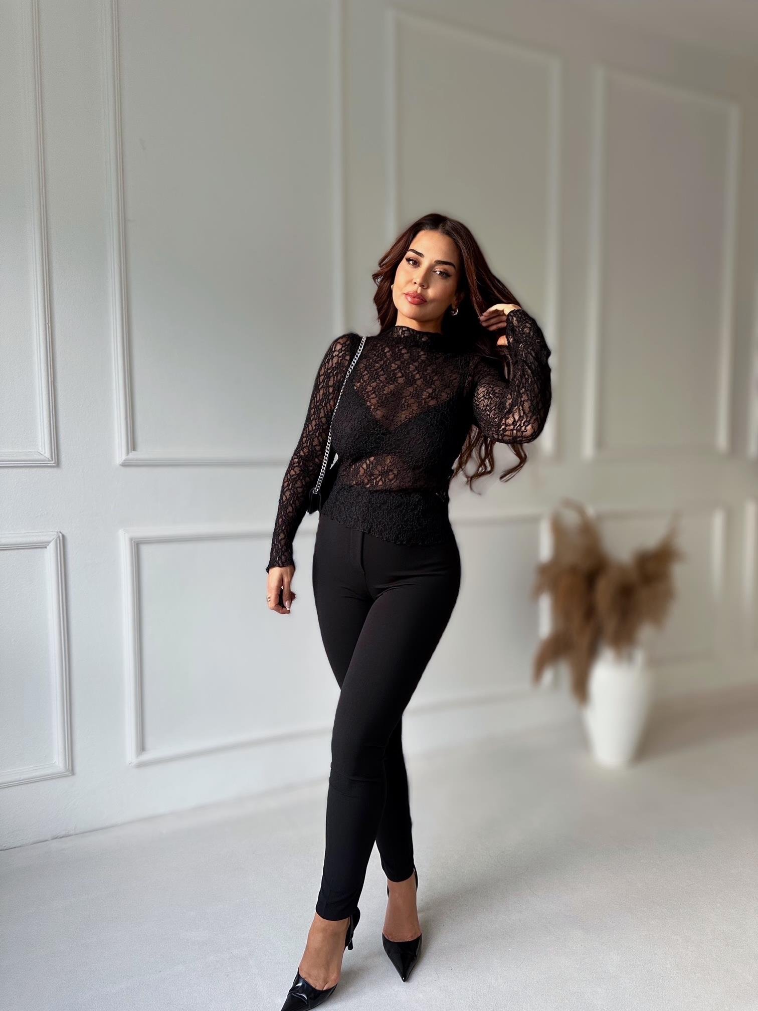 Dantel Transparan Uzun Kol Bluz Siyah | Nora Butik