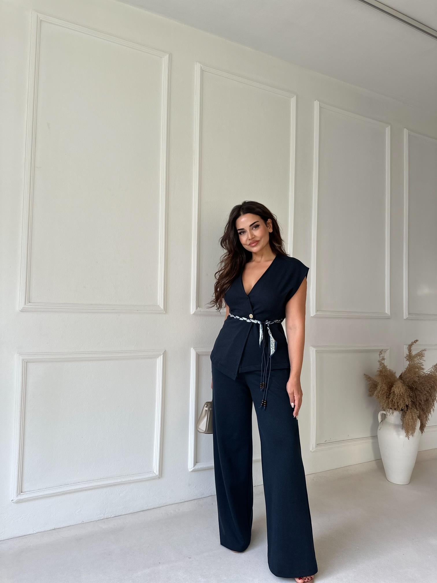 Denim Efekt Kruvaze Yaka Aksesuarlı Yelek Pantolon Takım