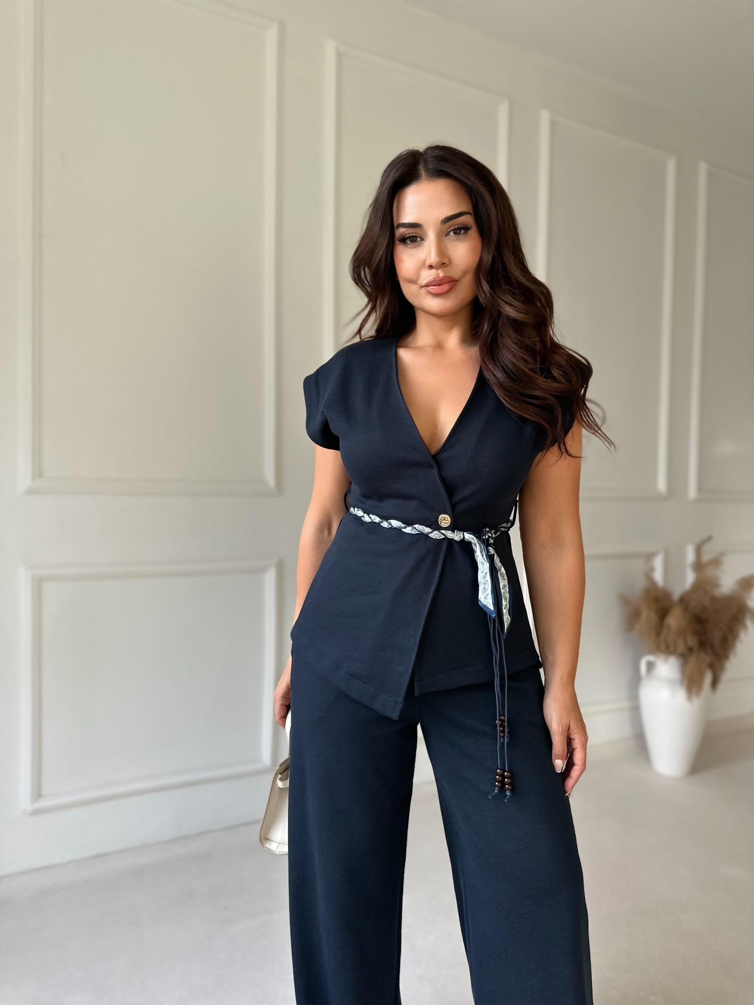 Denim Efekt Kruvaze Yaka Aksesuarlı Yelek Pantolon Takım