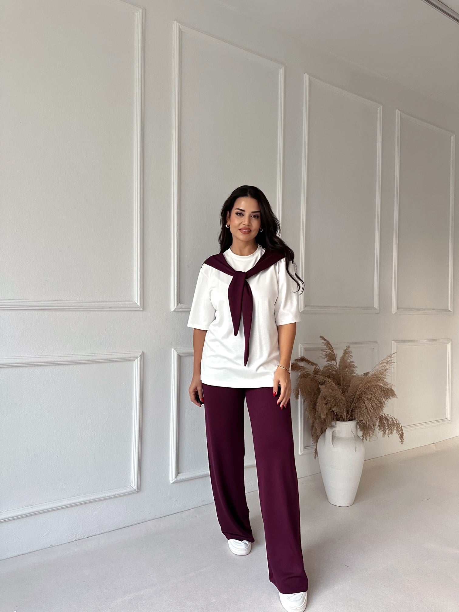 Kendinden Fular Detaylı Tişört Pantolon Takım - Bordo