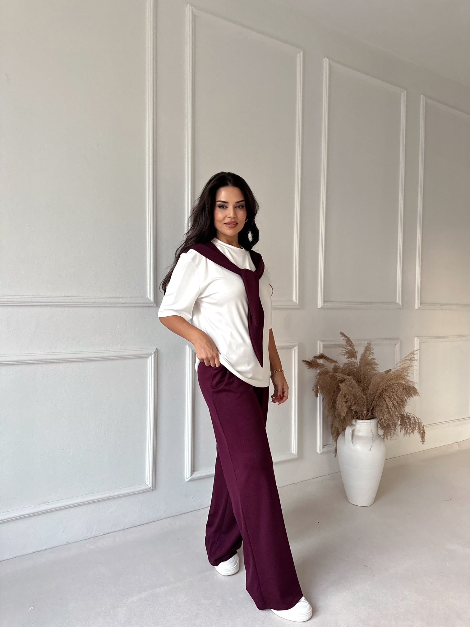 Kendinden Fular Detaylı Tişört Pantolon Takım - Bordo