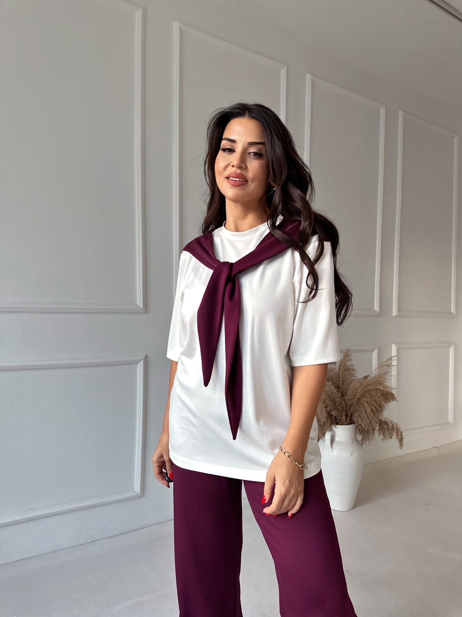 Kendinden Fular Detaylı Tişört Pantolon Takım - Bordo