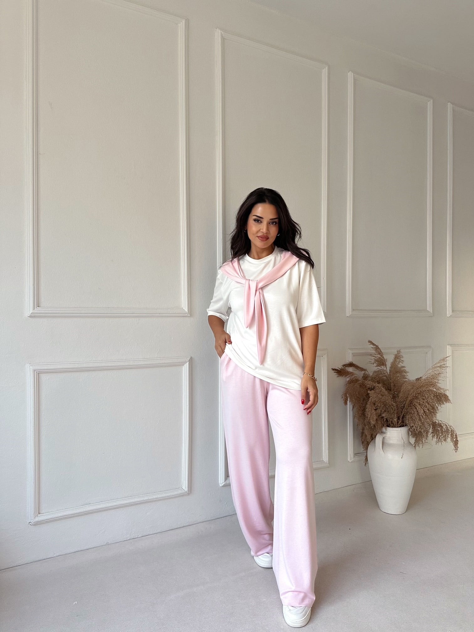 Kendinden Fular Detaylı Tişört Pantolon Takım - Pembe