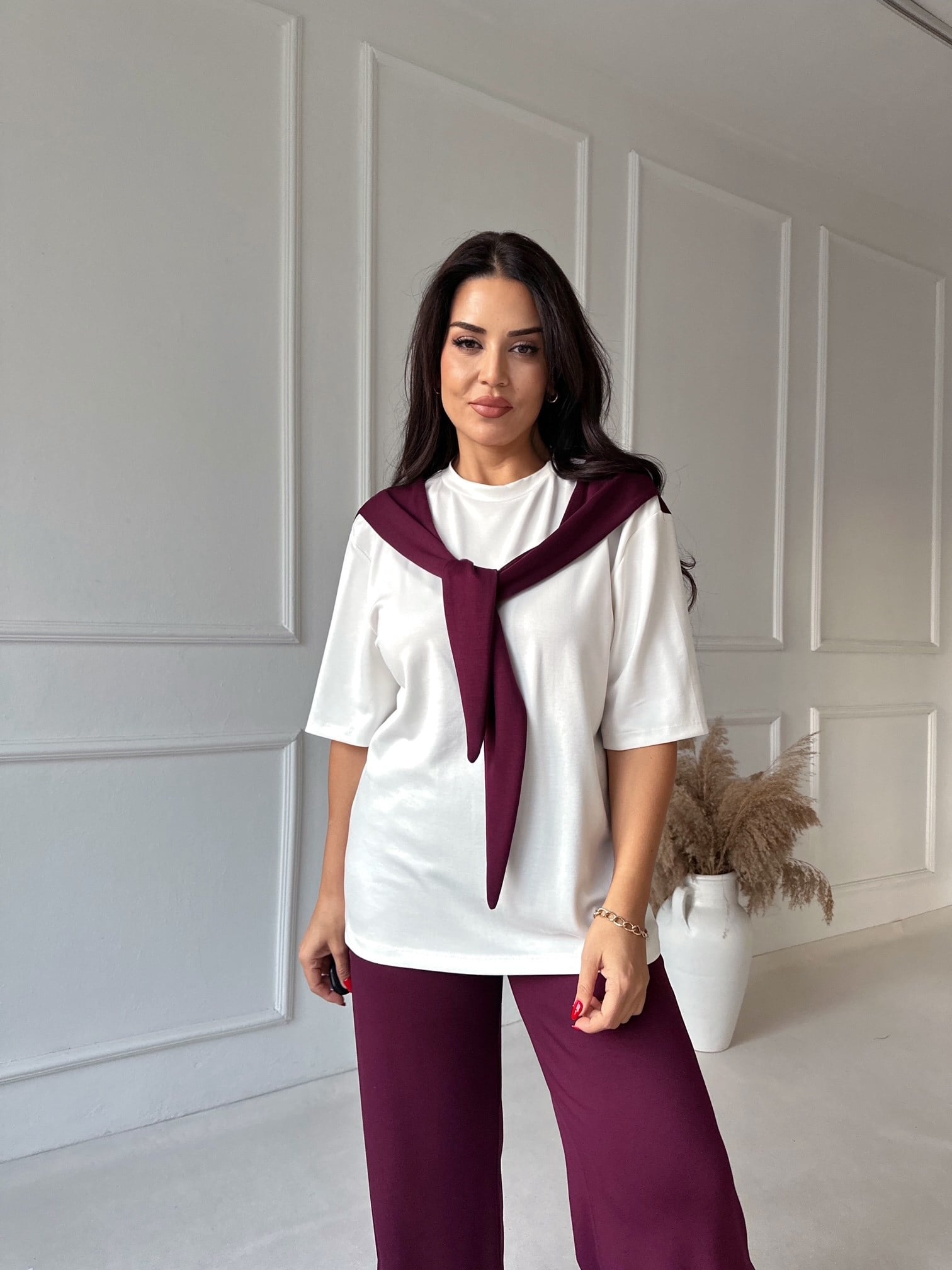 Kendinden Fular Detaylı Tişört Pantolon Takım - Bordo