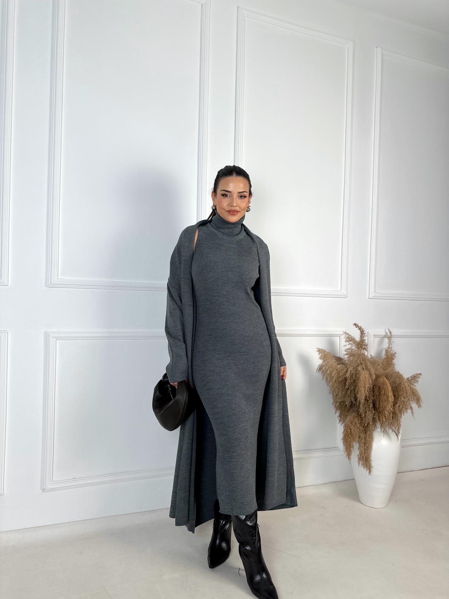 Lüks Kalite Antrasit Kolsuz Triko Elbise ve Hırka Takım