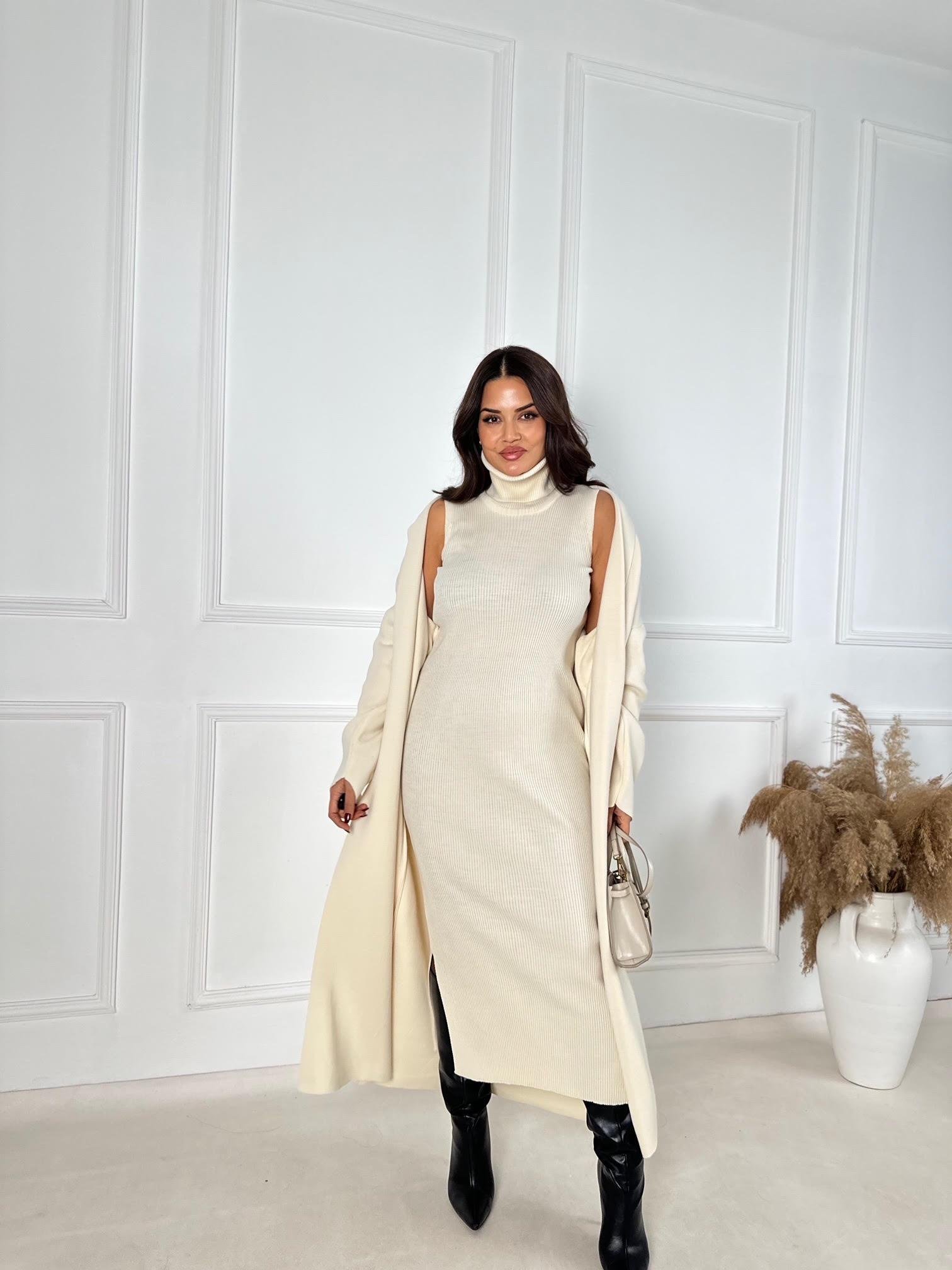 Lüks Kalite Ekru Kolsuz Triko Elbise ve Hırka Takım