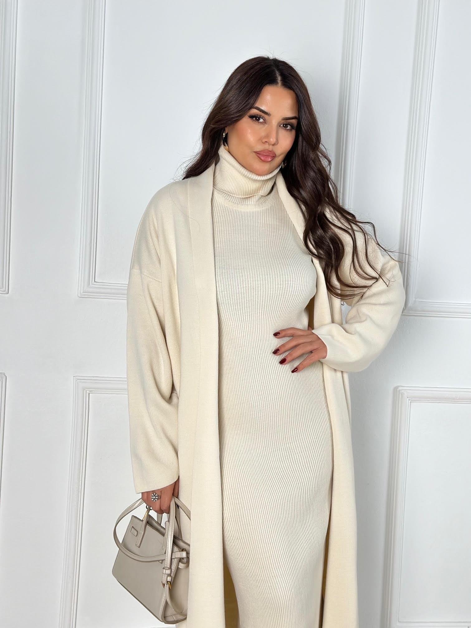 Lüks Kalite Ekru Kolsuz Triko Elbise ve Hırka Takım