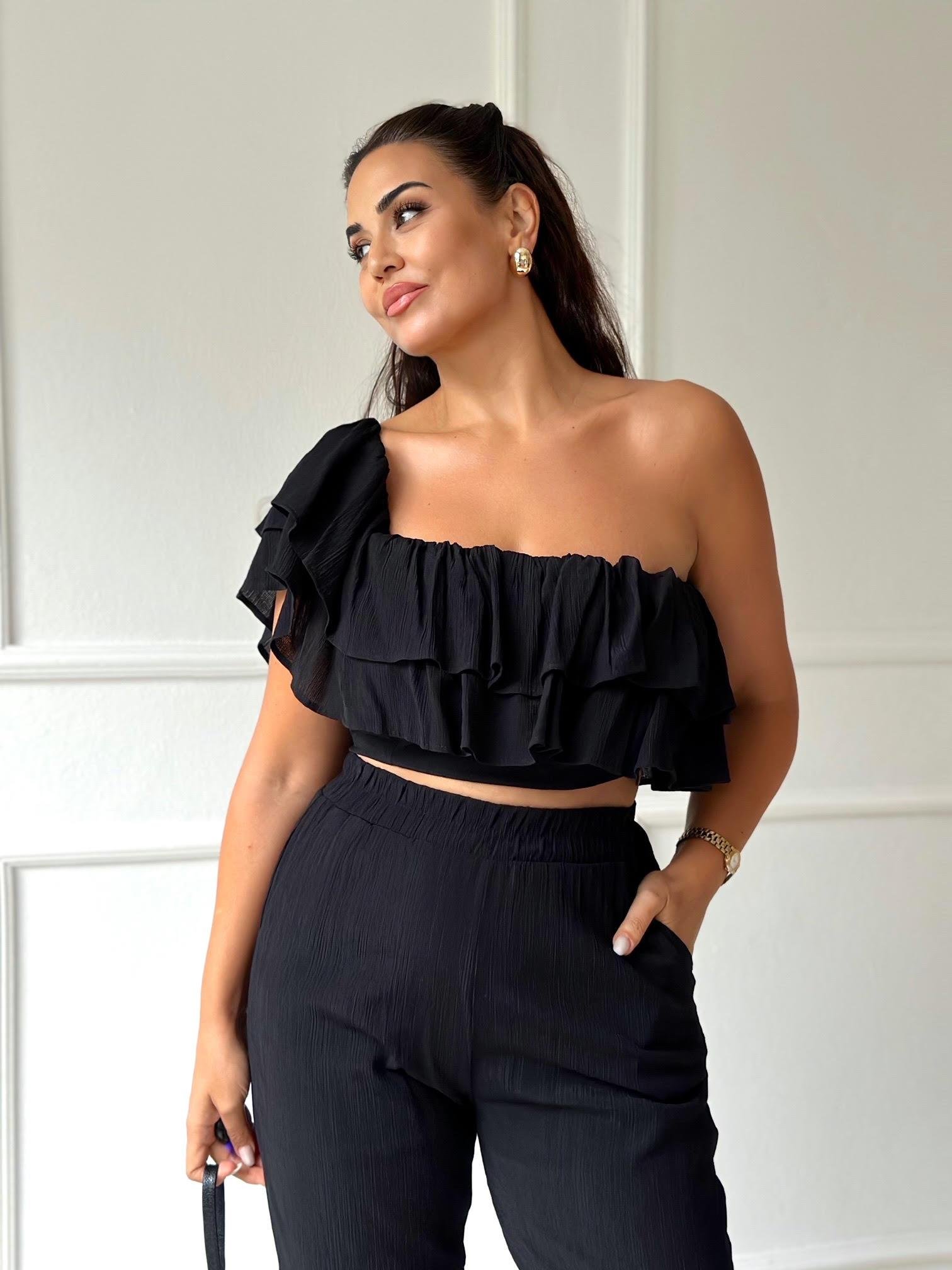 Lüks Kalite Fırfırlı Siyah Bluz 