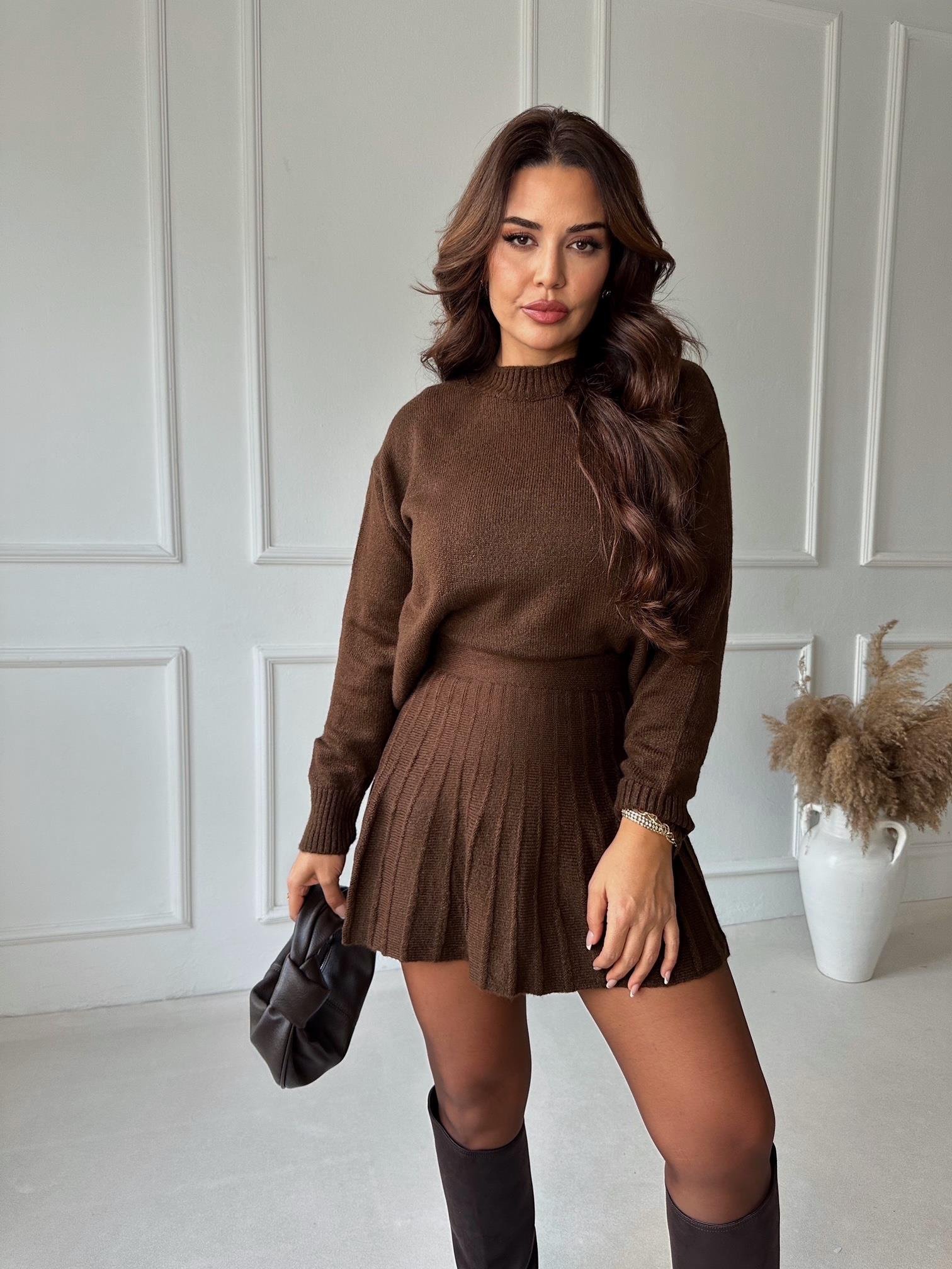 Lüks Kalite Kahve Kazak Pileli Etek Triko Takım | Nora Butik