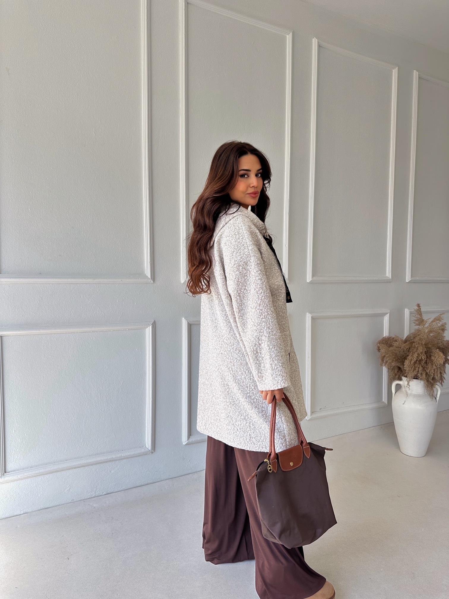 Lüks Kalite Kapişonlu Taş Buklet Kaban