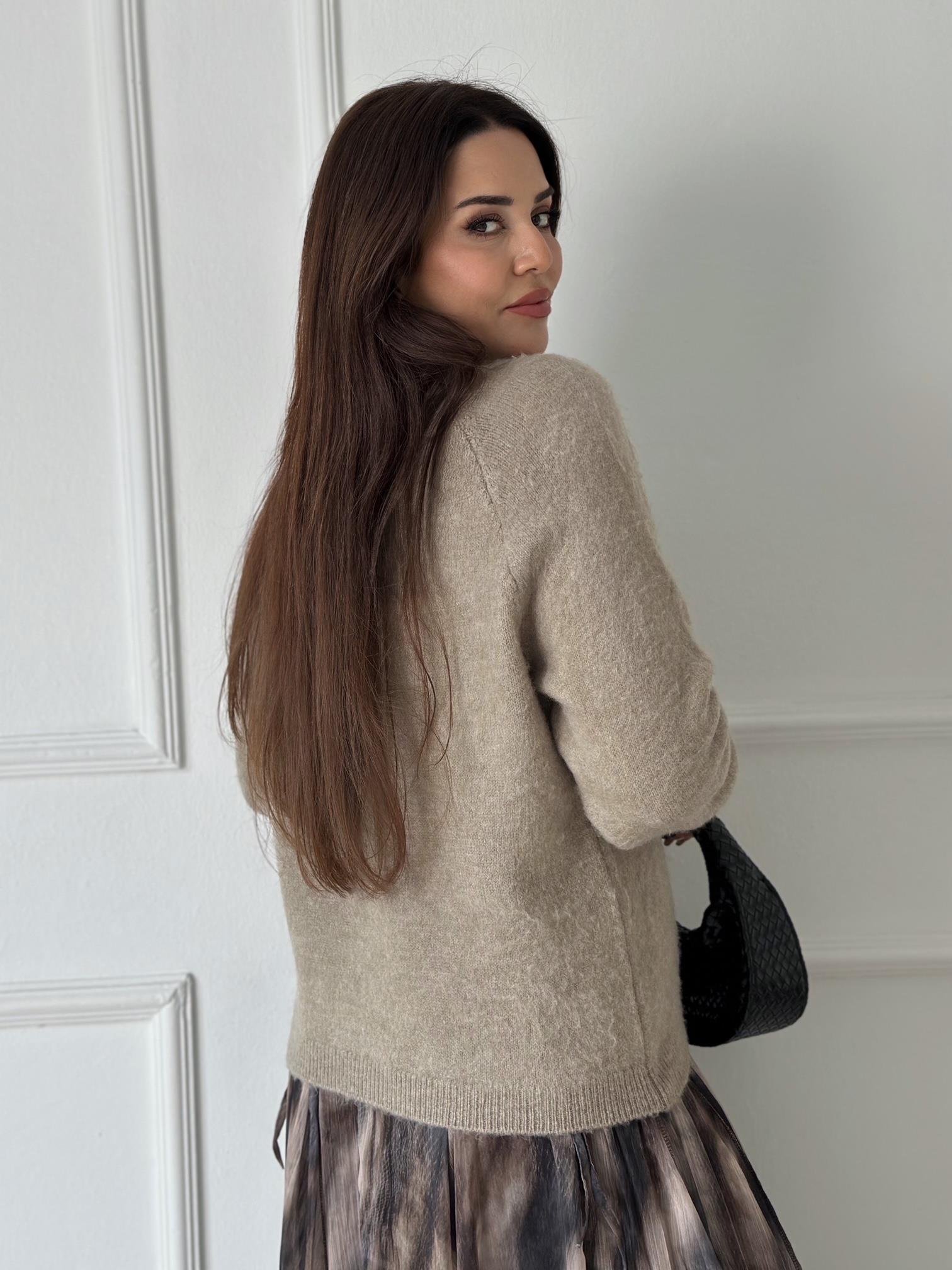 Lüks Kalite Kollları Düğmeli Reglan Kol Vizon Kazak