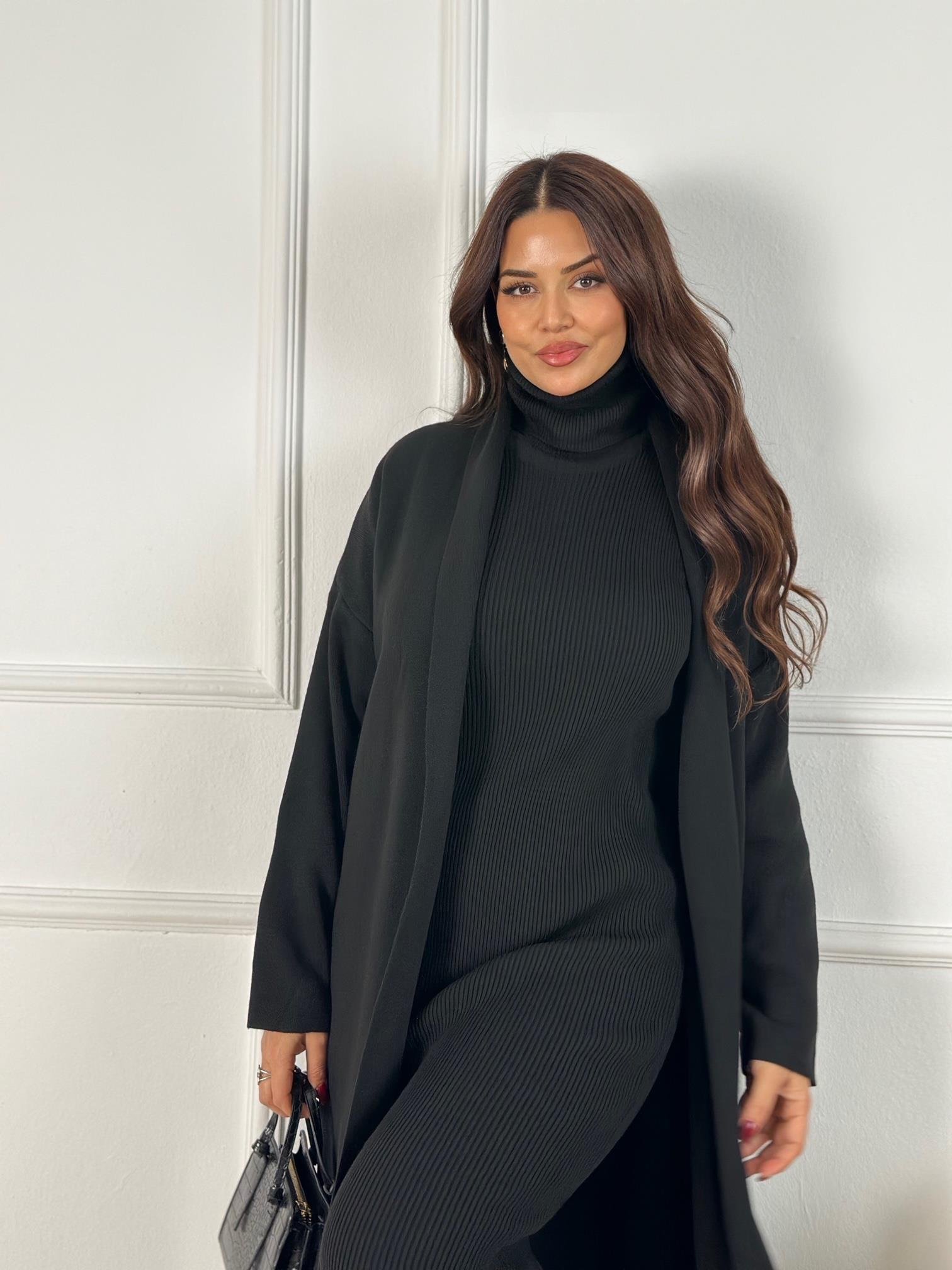 Lüks Kalite Sİyah Kolsuz Triko Elbise ve Hırka Takım