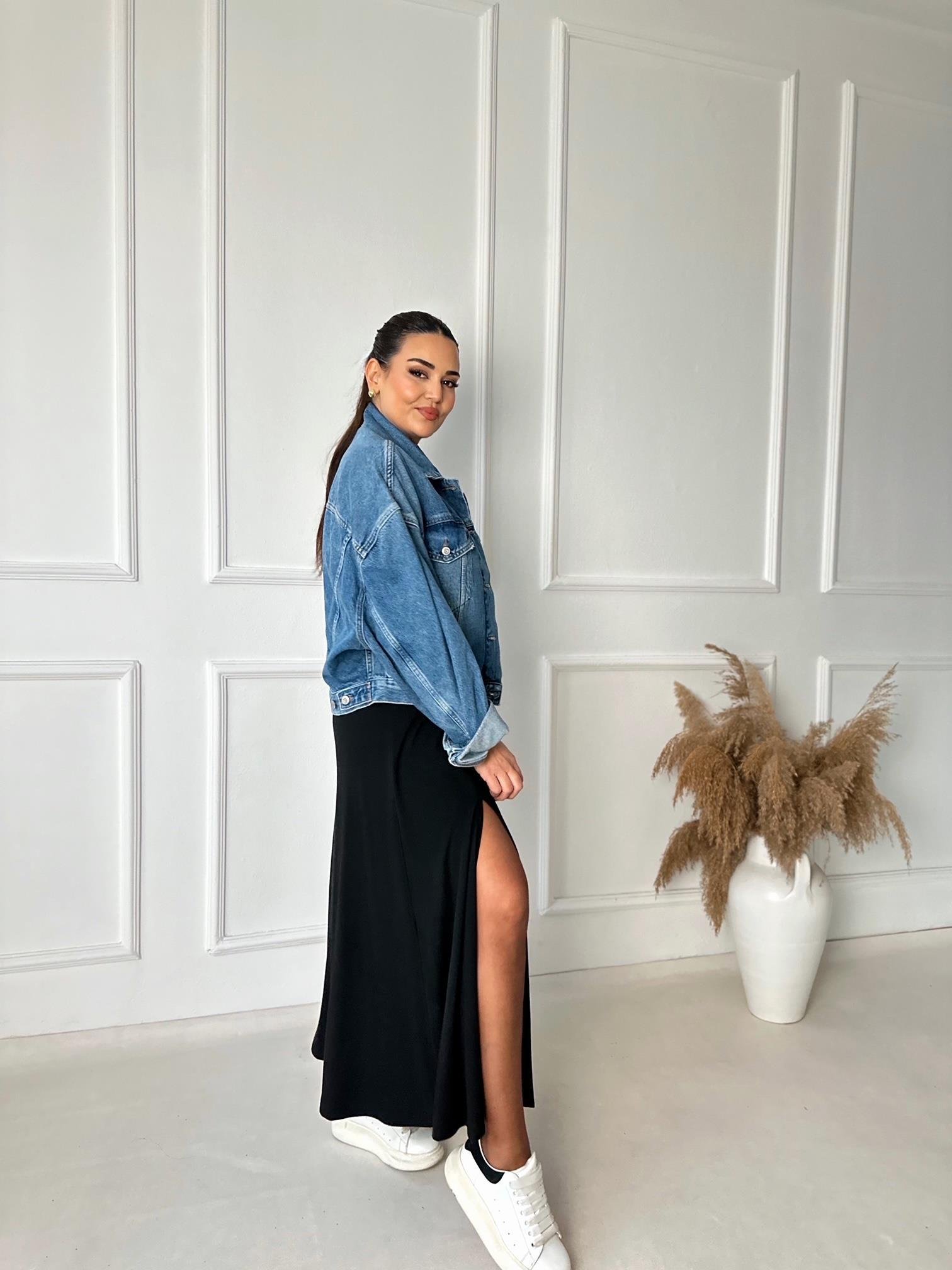 Lüks Kalite Siyah V Yaka Çift Yırtmaçlı Maksi Elbise