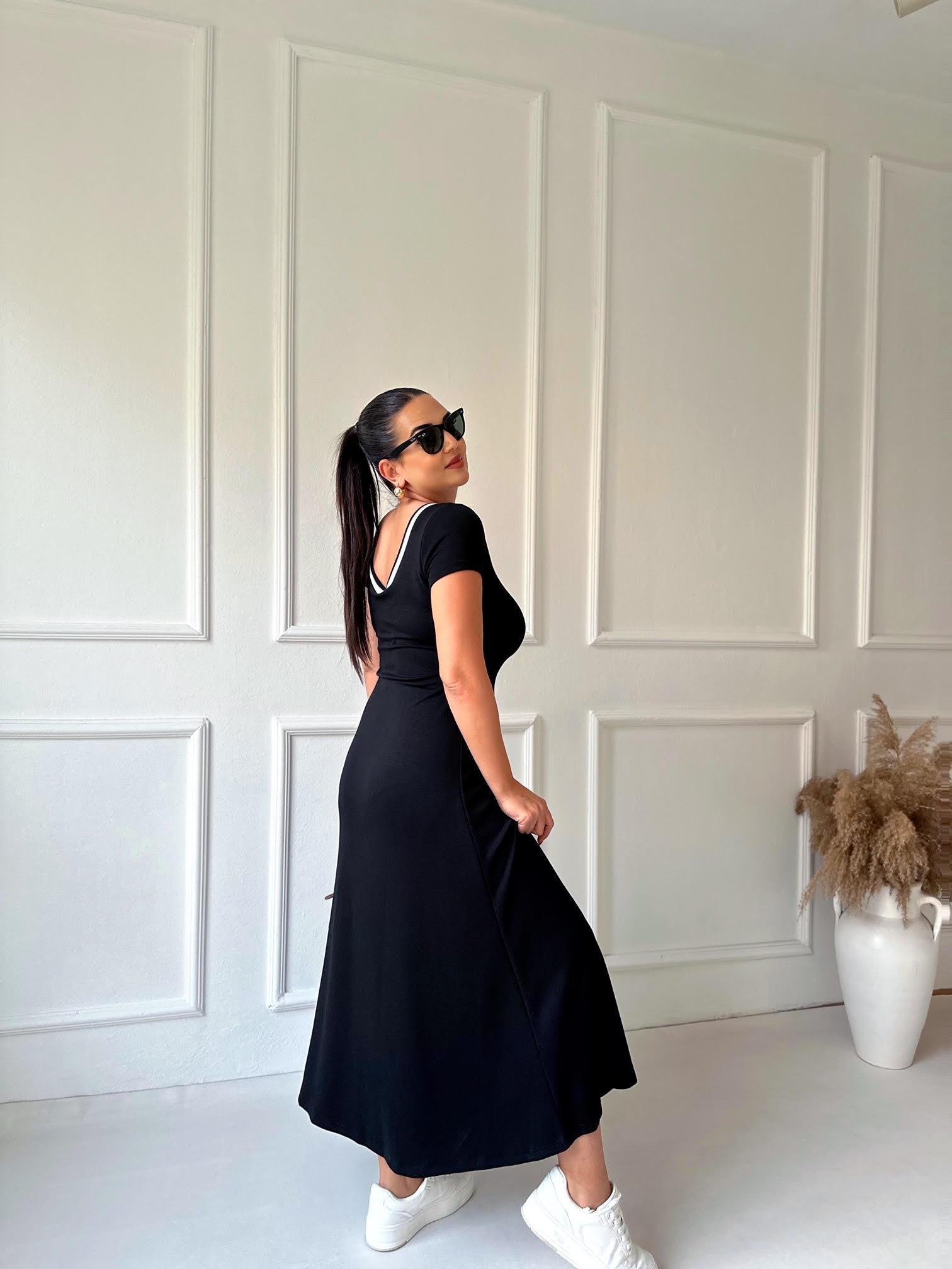 Lüks Kalite U Yaka Beyaz Şeritli Maksi Elbise