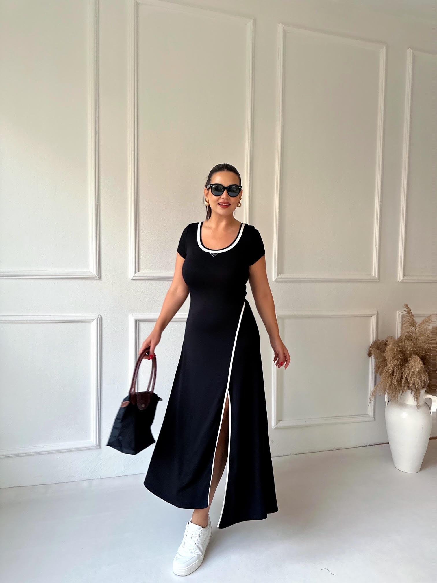 Lüks Kalite U Yaka Beyaz Şeritli Maksi Elbise