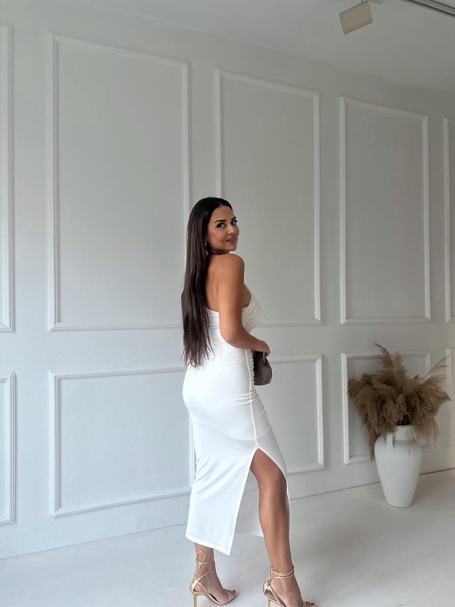 Marka Model Beyaz Tek Omuz Yırtmaçlı Uzun Elbise