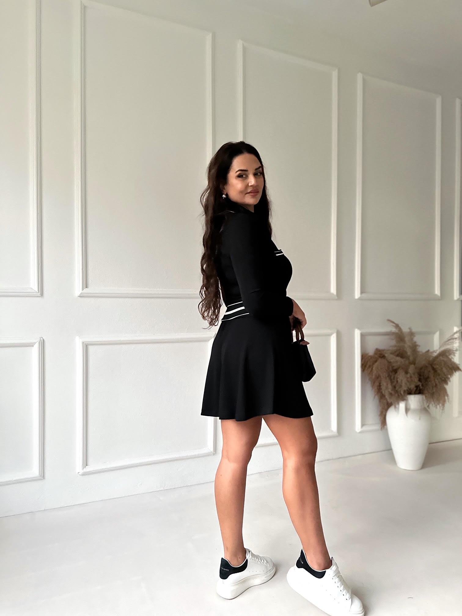 Marka Model Düğmeli Bluz ve Mini Etek Takım