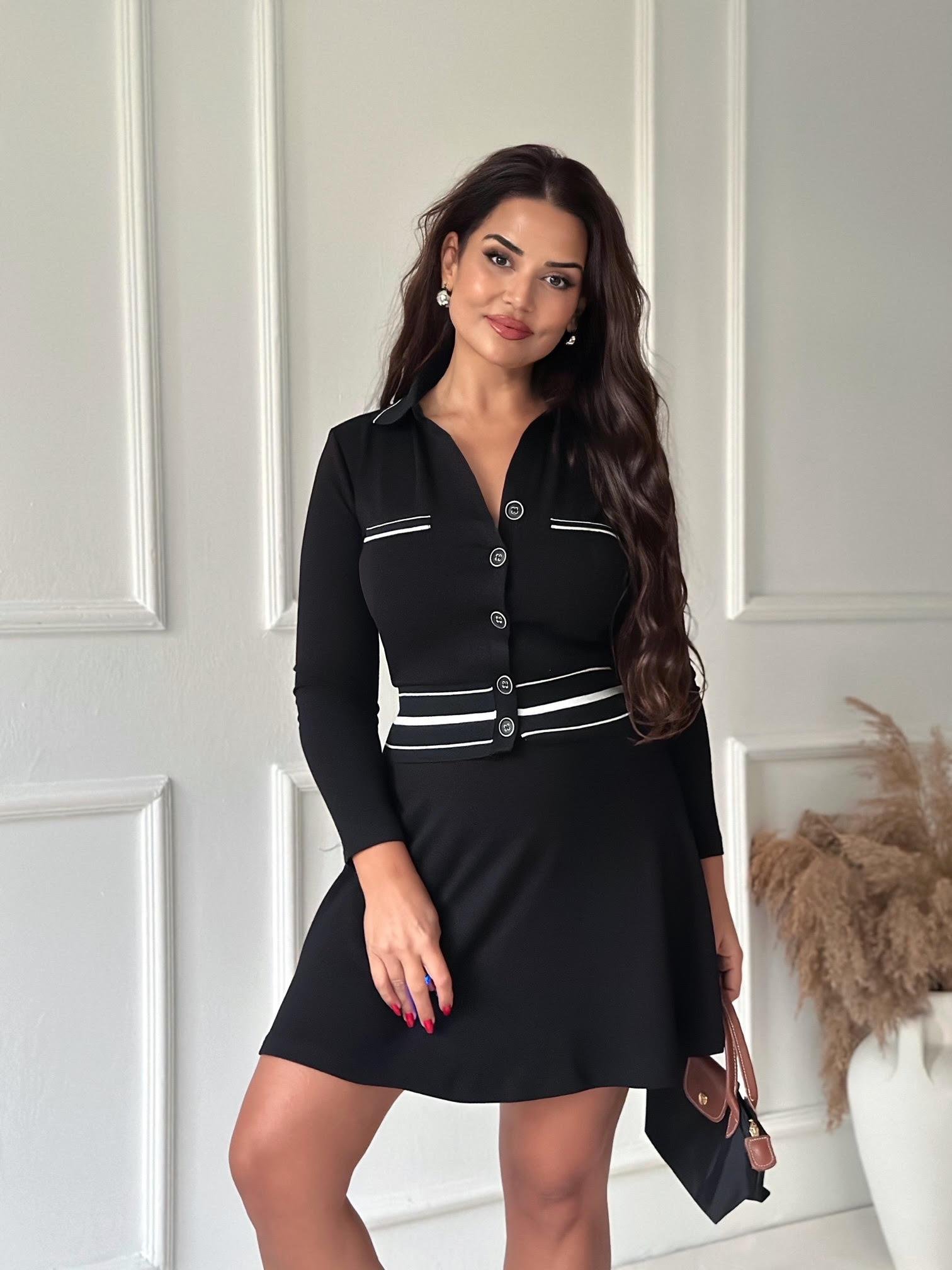 Marka Model Düğmeli Bluz ve Mini Etek Takım