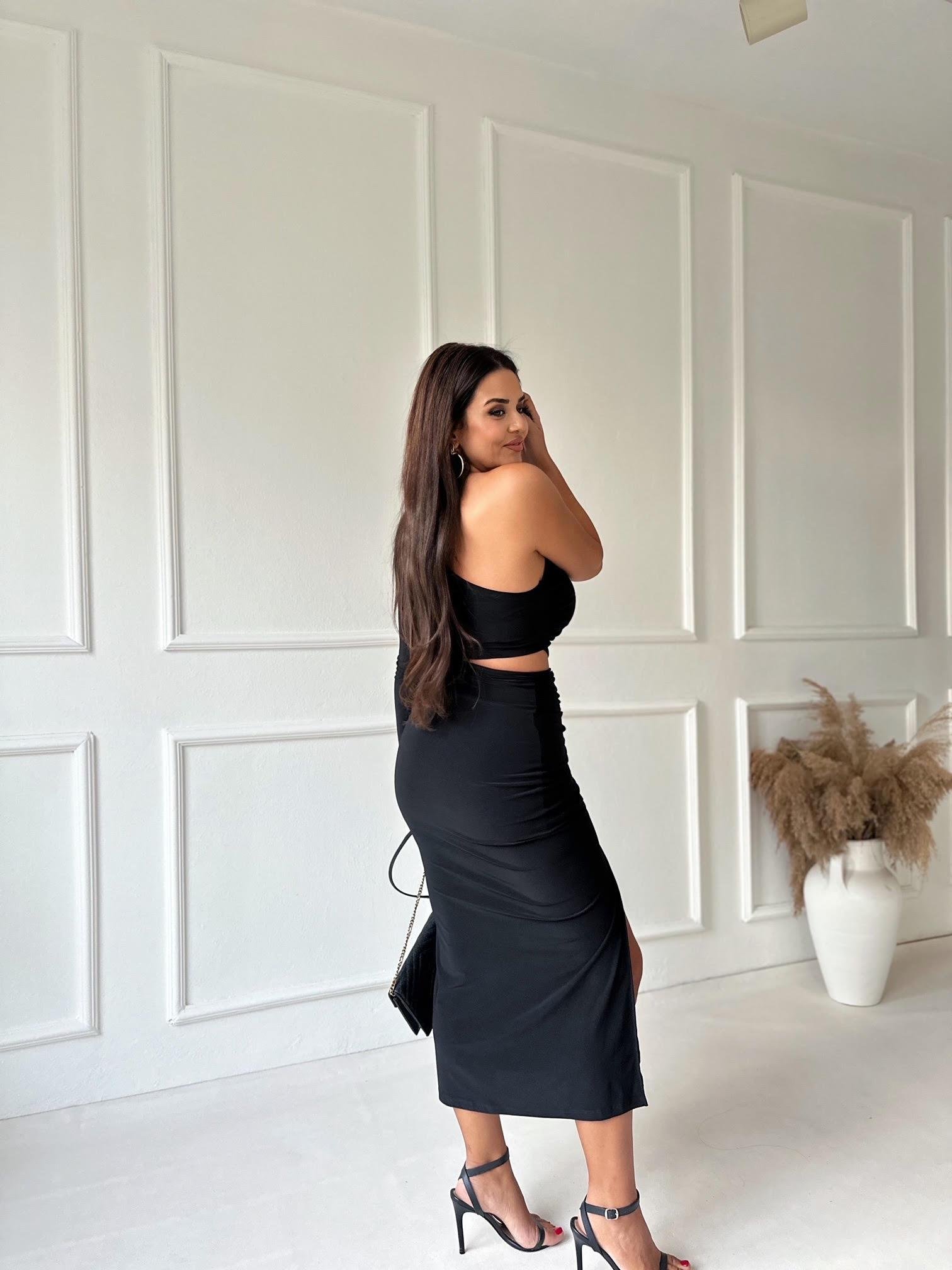 Marka Model Siyah Tek Kollu Bel Dekolteli Elbise